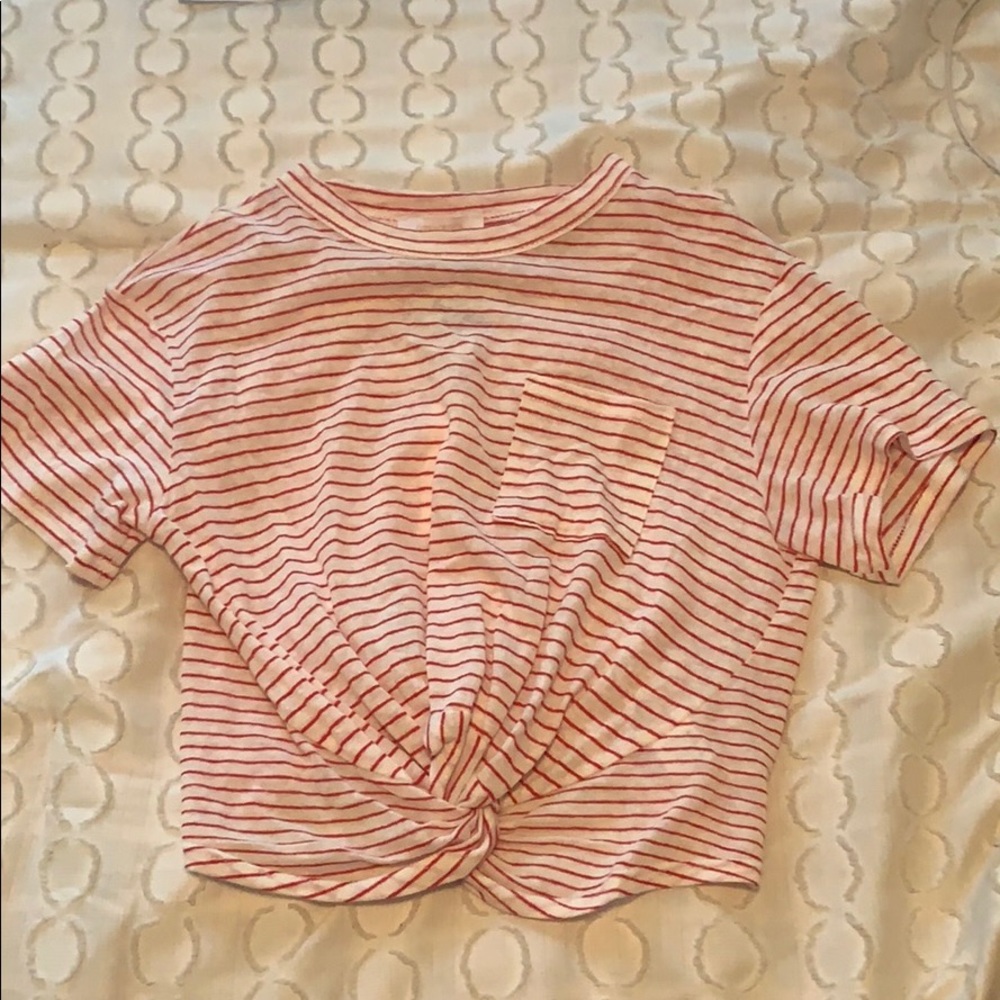 Super cute front-tie striped boutique shirt!